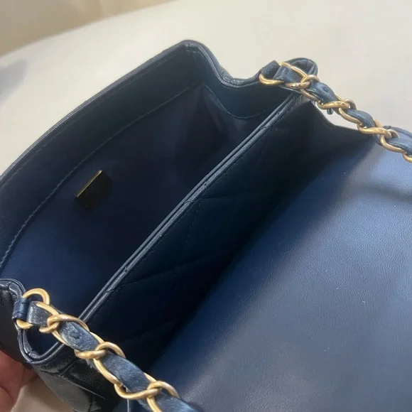 Chanel Navy Blue Diamond Lock Crossbody Flap Bag - Picture 11 of 12